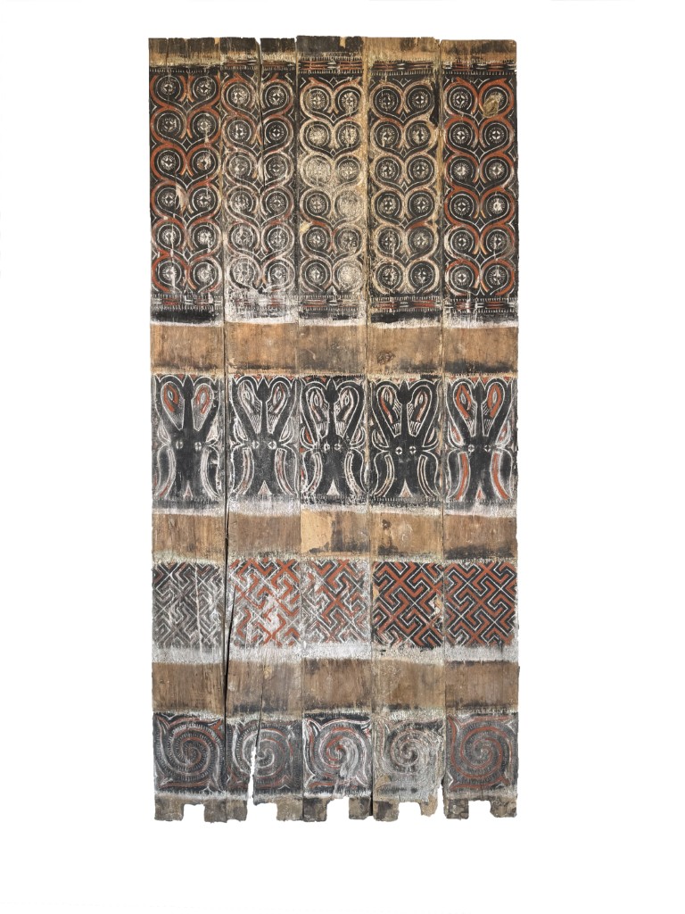 A backside toraja Panel
